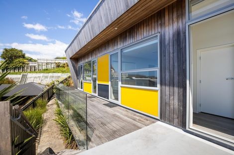 Photo of property in 14b Maple Crescent, Whalers Gate, New Plymouth, 4310