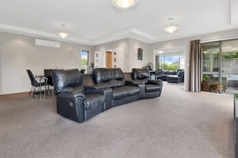 Photo of property in 25 Teviotview Place, Amberley, 7410