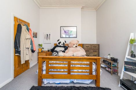 Photo of property in 48 Royal Crescent, Saint Kilda, Dunedin, 9012