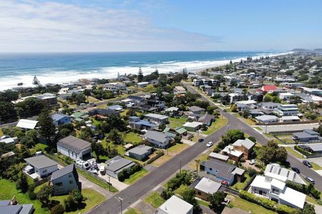 Photo of property in 53a Hillview Road, Waihi Beach, 3611