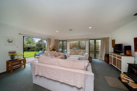 Photo of property in 26 Carthew Street, Okato, 4335