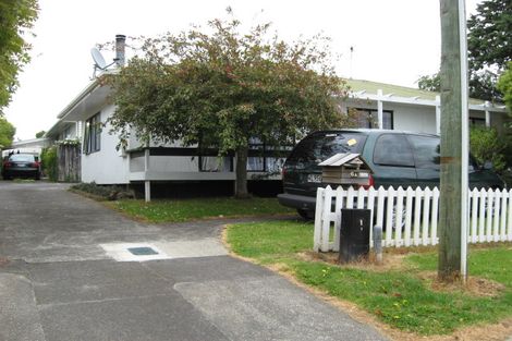 Photo of property in 2/6 Titoki Avenue, Mangere Bridge, Auckland, 2022