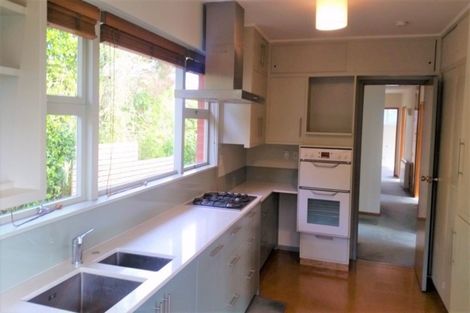 Photo of property in 304 Cannon Hill Crescent, Mount Pleasant, Christchurch, 8081