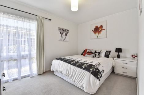 Photo of property in 11 Freshney Place, Hillpark, Auckland, 2102