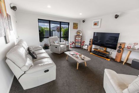 Photo of property in 55 Rodeo Drive, Kelvin Grove, Palmerston North, 4414