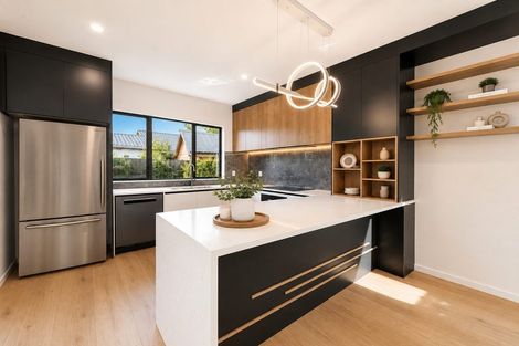 Photo of property in 71c Matipo Road, Te Atatu Peninsula, Auckland, 0610