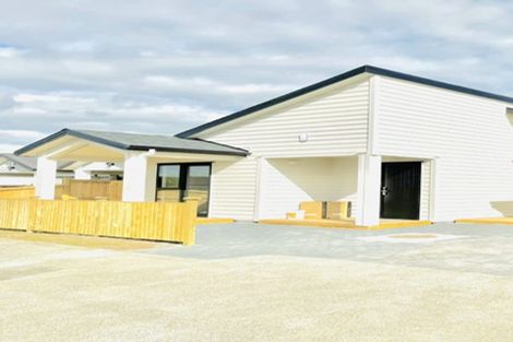 Photo of property in 16 Karihi Road, Karaka, Papakura, 2113