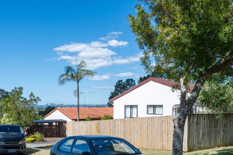 Photo of property in 1/17 Sturm Avenue, Massey, Auckland, 0614