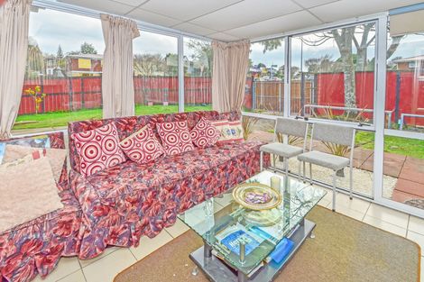 Photo of property in 1/158 Gossamer Drive, Pakuranga Heights, Auckland, 2010