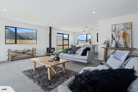 Photo of property in 3 Isthmus Place, Lake Hawea, Wanaka, 9382