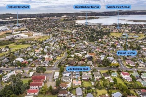 Photo of property in 4/23 Luckens Road, West Harbour, Auckland, 0618