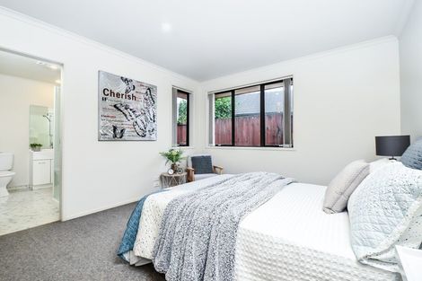 Photo of property in 3 Kingroyal Lane, Hamilton East, Hamilton, 3216