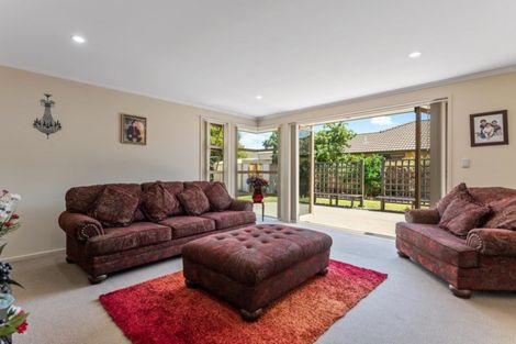 Photo of property in 94 Doncaster Drive, Papamoa Beach, Papamoa, 3118