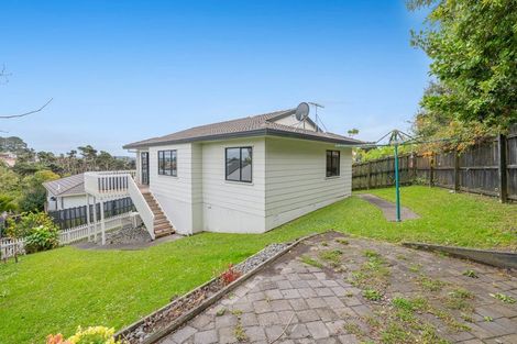 Photo of property in 2/15 Exeter Place, Unsworth Heights, Auckland, 0632