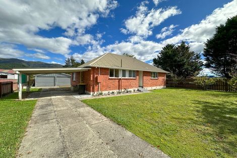 Photo of property in 6 Harwood Place, Upper Takaka, Takaka, 7183