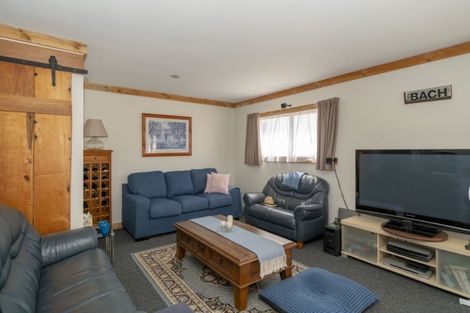 Photo of property in 11 Dotterel Place, Whitianga, 3510