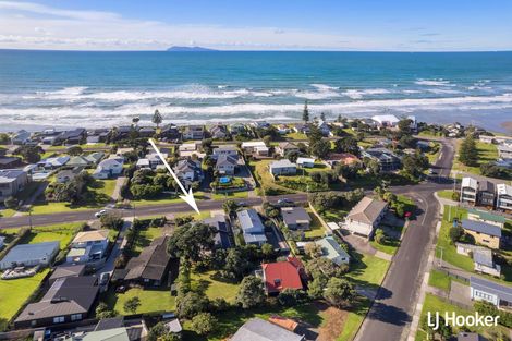Photo of property in 102 Dillon Street, Waihi Beach, 3611