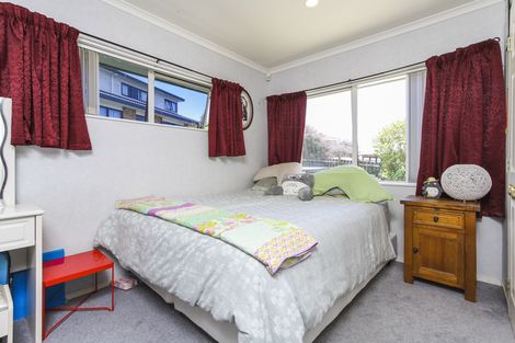 Photo of property in 62 Garton Drive, Massey, Auckland, 0614