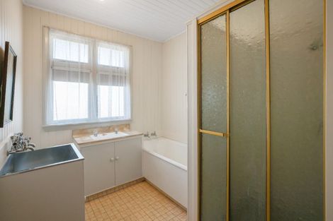 Photo of property in 1 Hugh Street, Hampstead, Ashburton, 7700