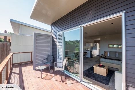 Photo of property in 1a Burgess Hill Road, Burgess Park, New Plymouth, 4371