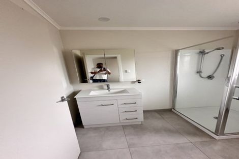 Photo of property in 1/34 Portadown Avenue, Pakuranga Heights, Auckland, 2010