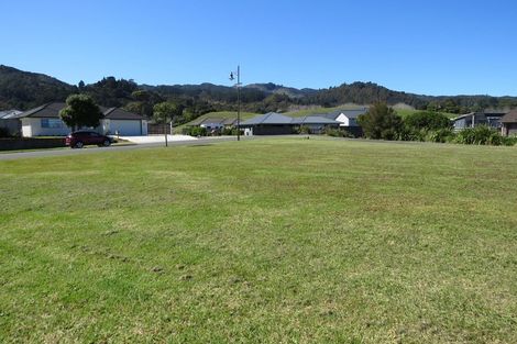Photo of property in 23 Victoria Street, Coromandel, 3506