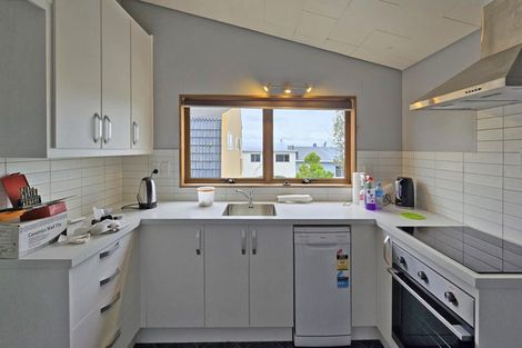 Photo of property in 19 Charles Street, Westshore, Napier, 4110