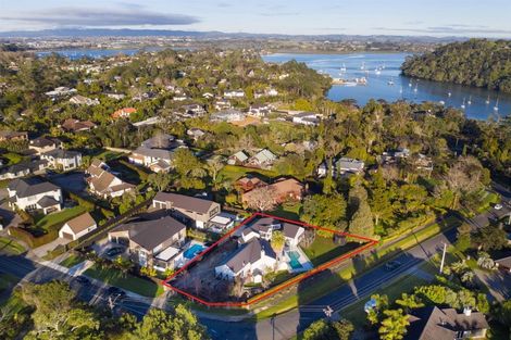 Photo of property in 90 Roland Road, Greenhithe, Auckland, 0632