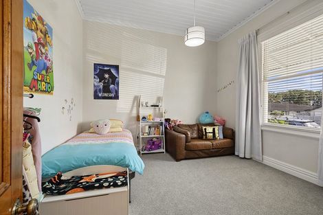 Photo of property in 8 Morley Street, New Plymouth, 4310