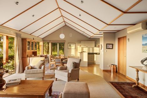 Photo of property in 345 Waitaha Road South, Welcome Bay, Tauranga, 3175