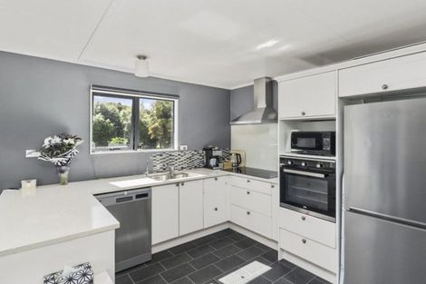 Photo of property in 13 Station Street, Woodville, 4920