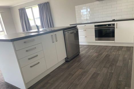 Photo of property in 29 Reuben Avenue, Rolleston, 7615