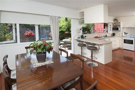 Photo of property in 53 Thatcher Street, Mission Bay, Auckland, 1071