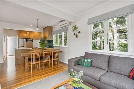 Photo of property in 49 Rukutai Street, Orakei, Auckland, 1071