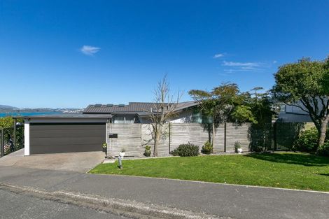 Photo of property in 28 Rama Crescent, Khandallah, Wellington, 6035