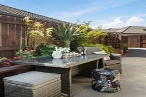 Photo of property in 612 Grenada Street, Papamoa Beach, Papamoa, 3118