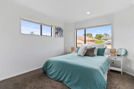 Photo of property in 15 Ali Place, Ranui, Auckland, 0612