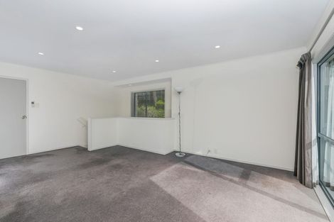 Photo of property in 1/52 Agincourt Street, Glenfield, Auckland, 0629