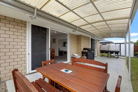 Photo of property in 15 Serenity Crescent, Kelvin Grove, Palmerston North, 4414