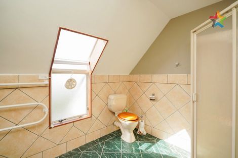 Photo of property in 14 Marine Parade, Bluff, 9814