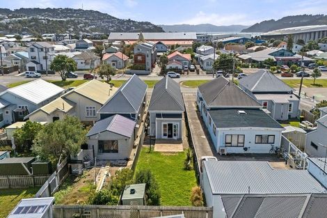 Photo of property in 138 Rongotai Road, Kilbirnie, Wellington, 6022