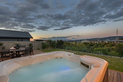 Photo of property in 20 Silicon Way, Fitzherbert, Palmerston North, 4410