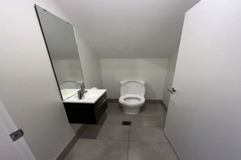 Photo of property in 3 Tahuhu Road, Mount Wellington, Auckland, 1062