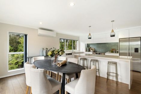 Photo of property in 29d Greenhithe Road, Greenhithe, Auckland, 0632