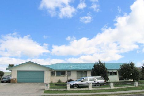 Photo of property in 38 Blake Boulevard, Papamoa Beach, Papamoa, 3118