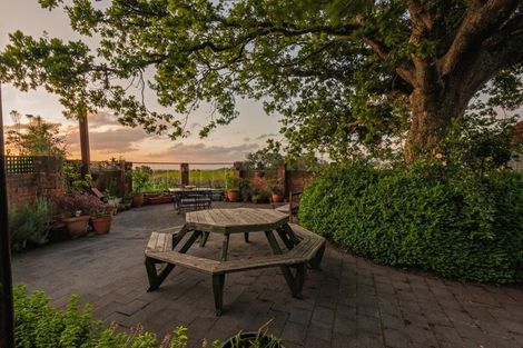 Photo of property in 2 Turitea Road, Fitzherbert, Palmerston North, 4472