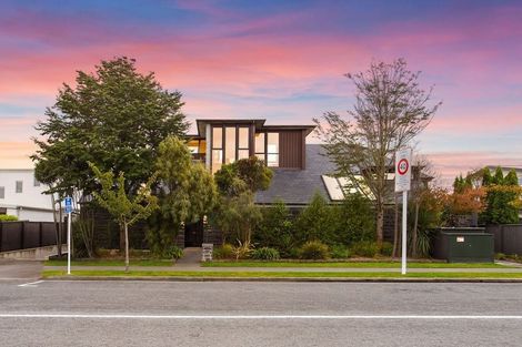 Photo of property in 3 Merivale Lane, Merivale, Christchurch, 8014