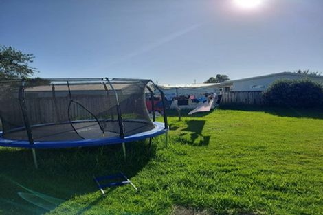 Photo of property in 46 Linwood Drive, Paraparaumu, 5032