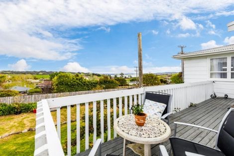 Photo of property in 5 Brigitte View, Snells Beach, 0920