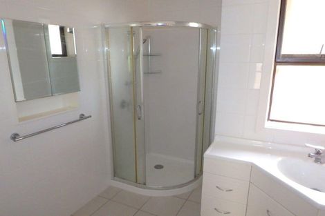 Photo of property in 68 Carrington Avenue, Silverdale, Hamilton, 3216